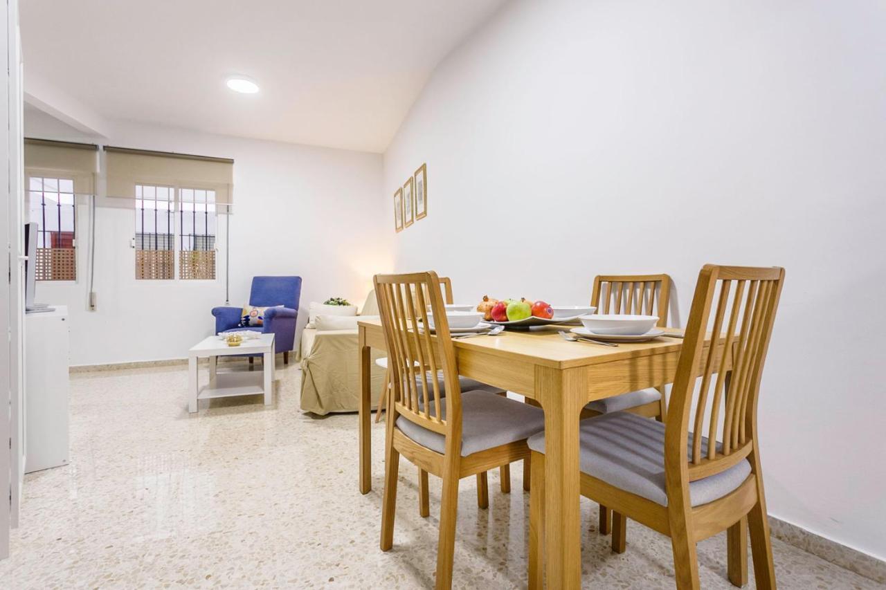 Apartamentos Sta Maria La Blanca Sevilla Exteriér fotografie